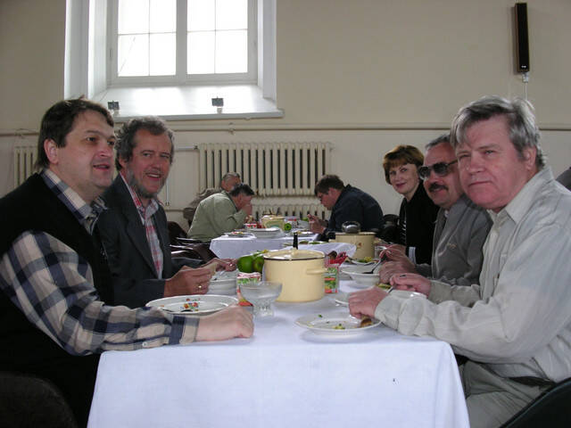 pict8032.sized.jpg
