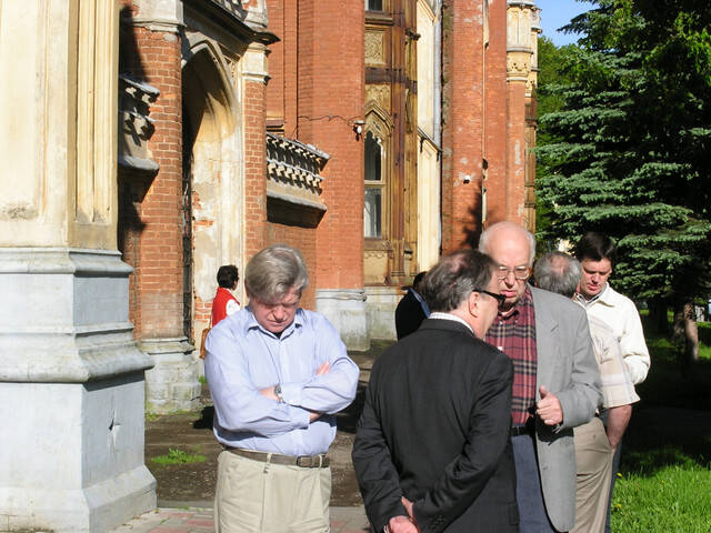 pict8045.sized.jpg