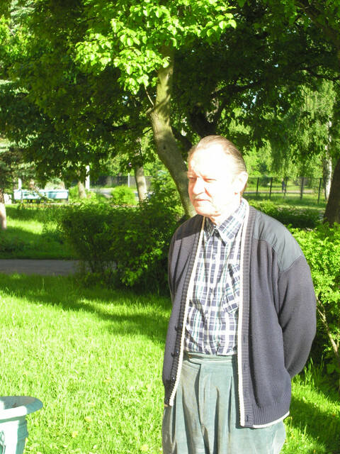pict8046.sized.jpg