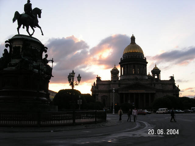 pict8199.sized.jpg